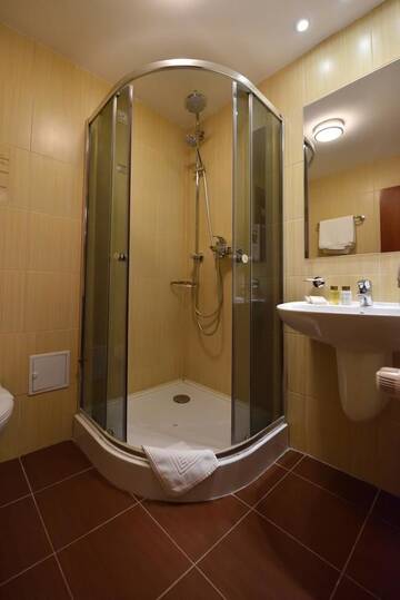 Фотографии Отель Hotel O3Zone г. Бэиле-Тушнад (Румыния) №5 Фото Отель Hotel O3Zone г. Бэиле-Тушнад 5