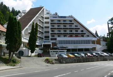 Фотографии Отель Hotel Tusnad г. Бэиле-Тушнад (Румыния) №1 Фото Отель Hotel Tusnad г. Бэиле-Тушнад 1